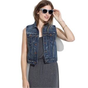 Madewell Medium Wash Denim Gold Rush Sleeveless Jean Vest Womens S